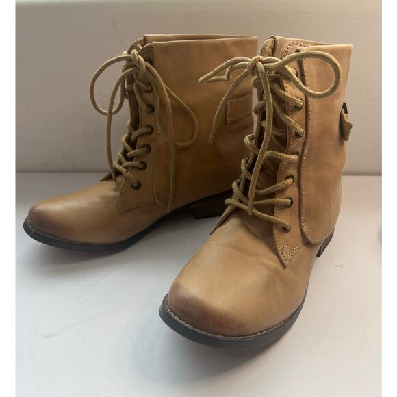 MIA Women's Sand Tan Leather Mid Calf Lace Up Low Heel Boots Made in India 7.5M - Picture 1 of 10